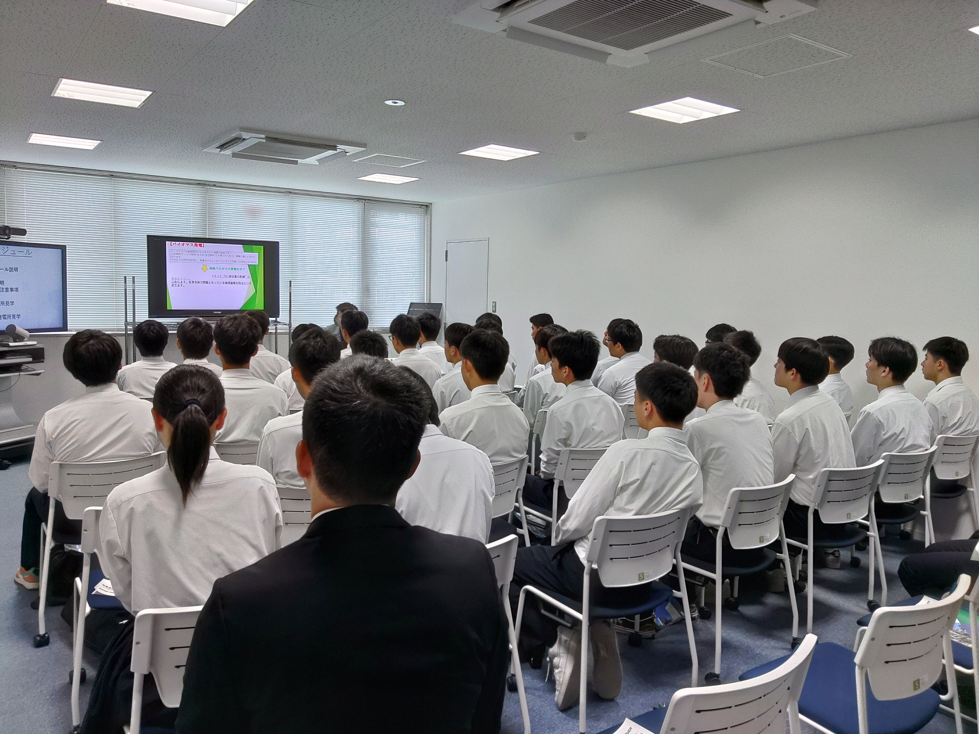 見学の様子1